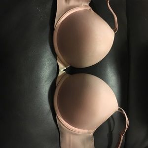 32C Victoria Secret push-up bra